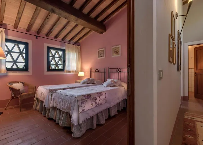 منزل ريفي Il Borghetto Tuscan Holidays سان جيمينيانو