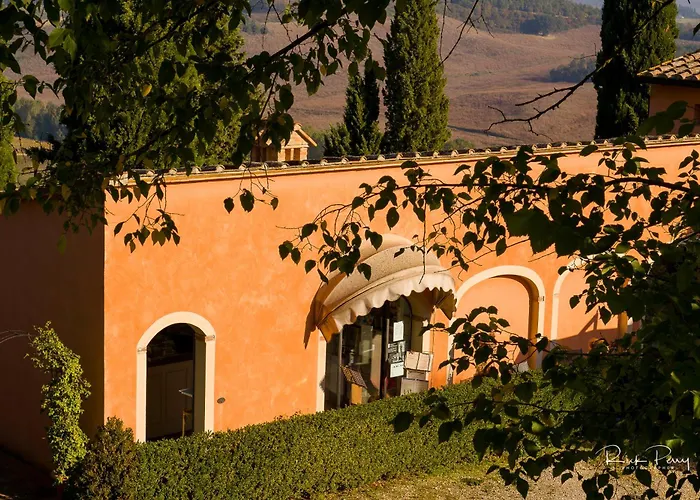 Il Borghetto Tuscan Holidays * سان جيمينيانو